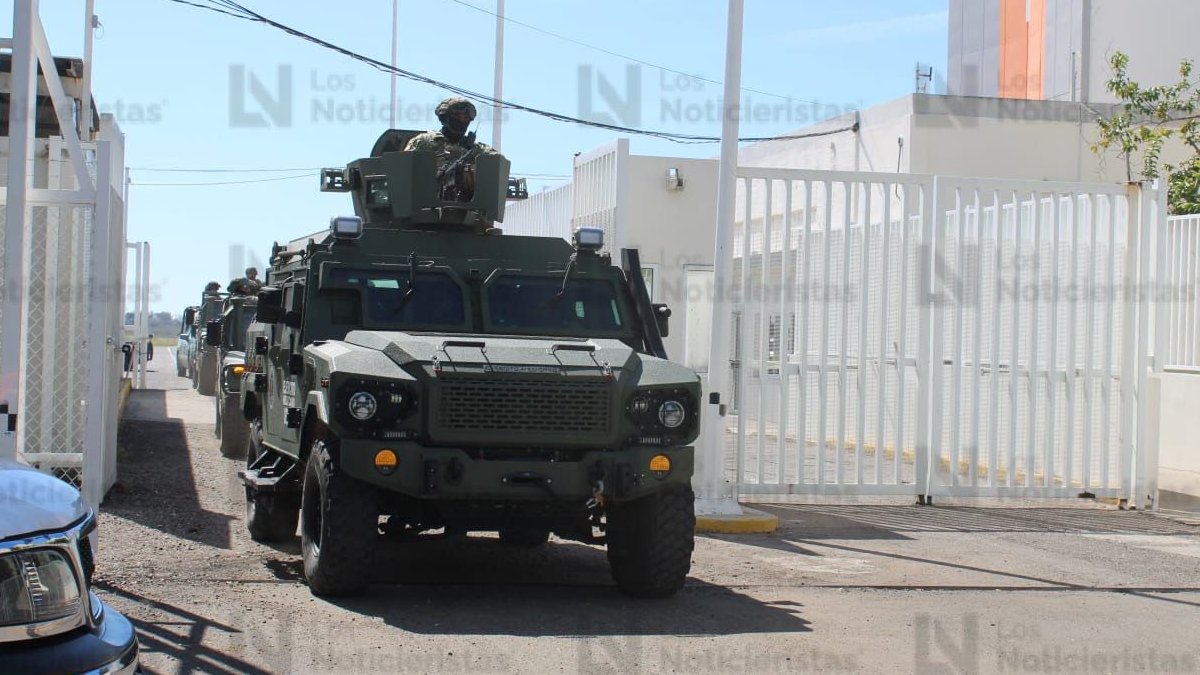 llegan 120 elementos del ejercito mexicano a mazatlan militares