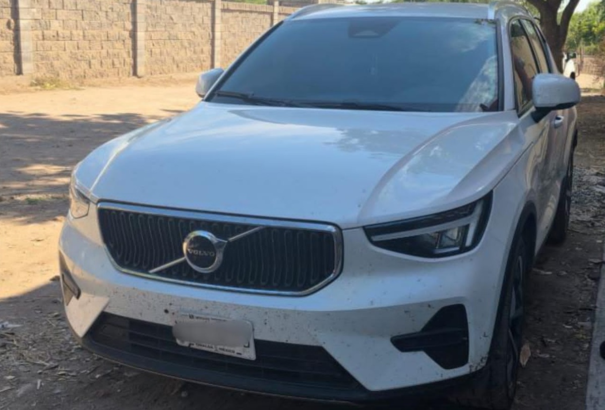 Localizan desahuesadero de vehículos con reporte de robo en Navolatillo, Eldorado