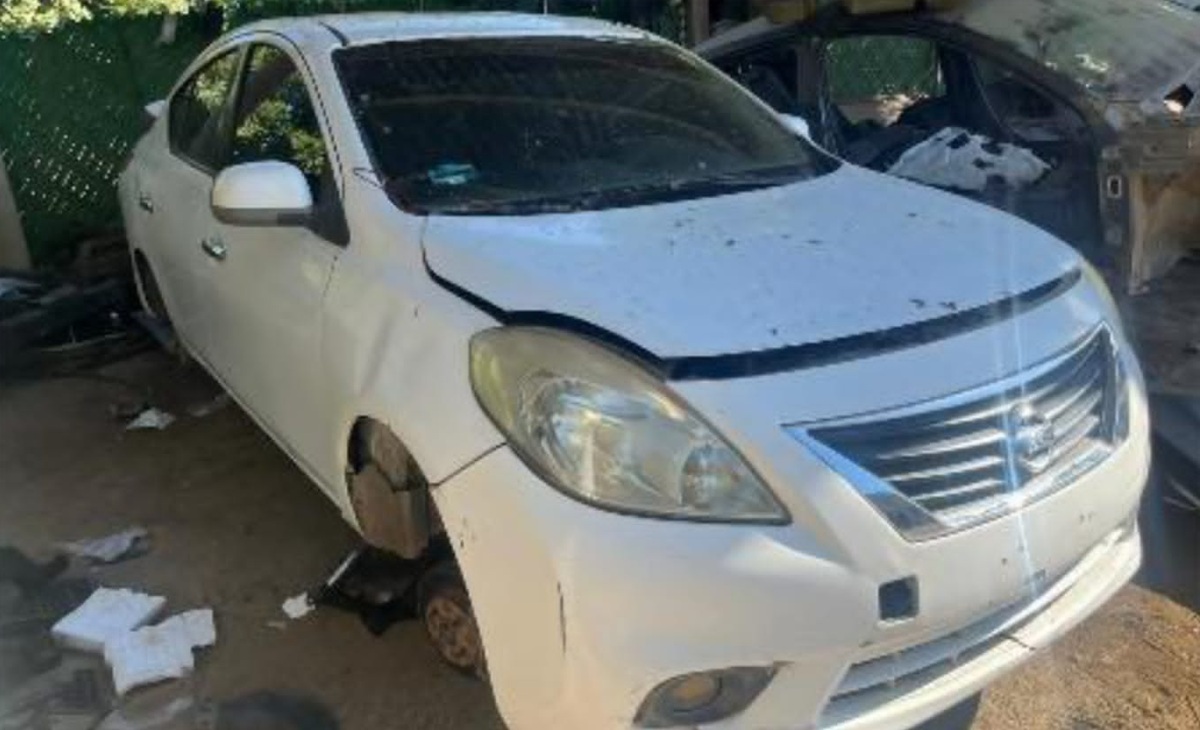 Localizan desahuesadero de vehículos con reporte de robo en Navolatillo, Eldorado