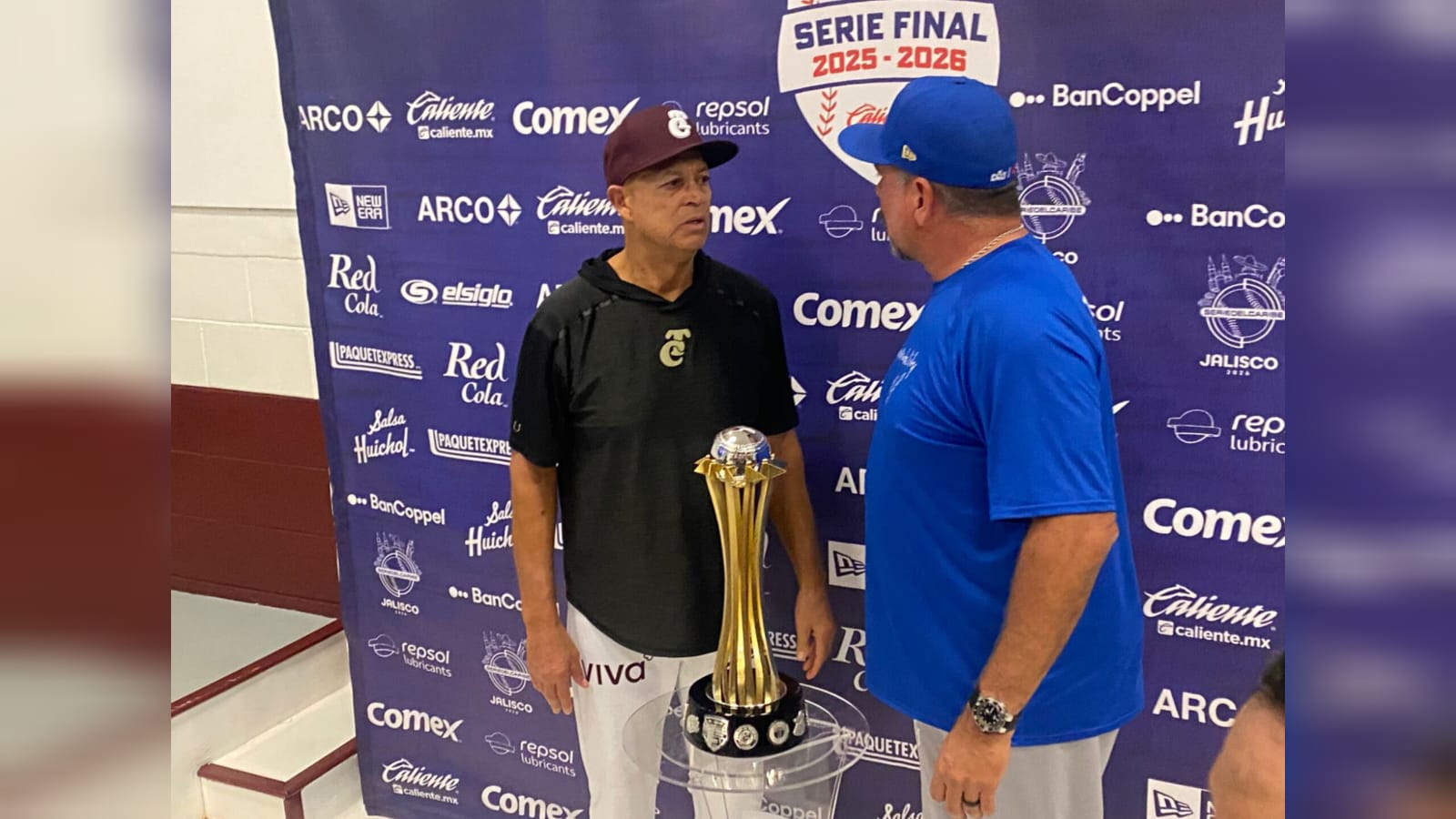Lorenzo Bundy junto a Benjamín Gil