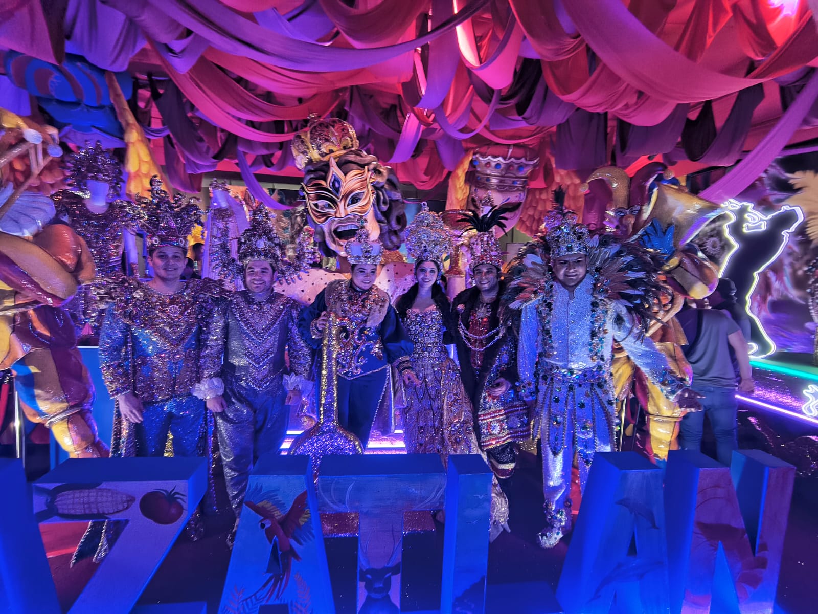 "Los 5 Carnavales del Mundo" en el Gran Acuario Mazatlán