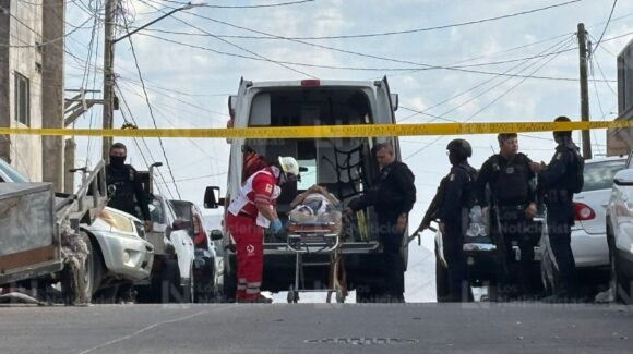 Ataque armado afuera de un domicilio de la colonia 5 de Mayo en Culiacán deja dos hombres heridos de bala