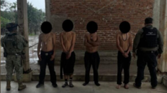 ¡Fueron engañados con una oferta laboral! Rescatan a cuatro hombres privados de la libertad en Mazatlán
