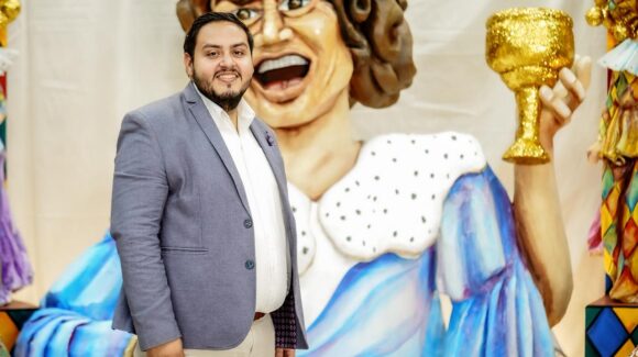 Momo será el creador que vestirá la memoria del Carnaval de Mazatlán, Sinaloa 2026
