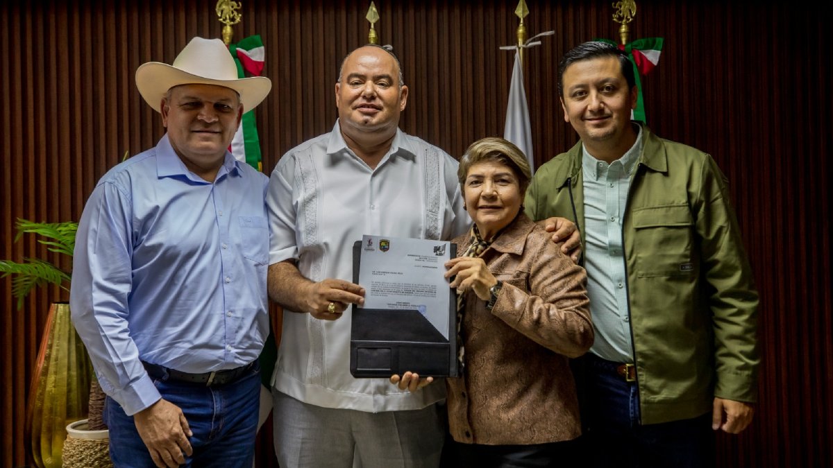 luis enrique valdes felix nuevo titular del organo interno de control en guasave sinaloa