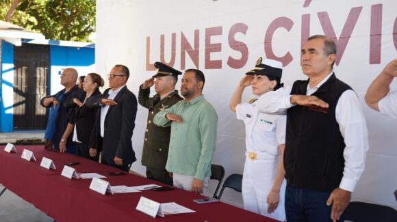 Lleva Gobierno de Mazatlán, Sinaloa el Lunes Cívico a la Escuela Primaria Emiliano Zapata