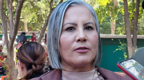 Lupita López González anuncia de nuevo enroques en su administración