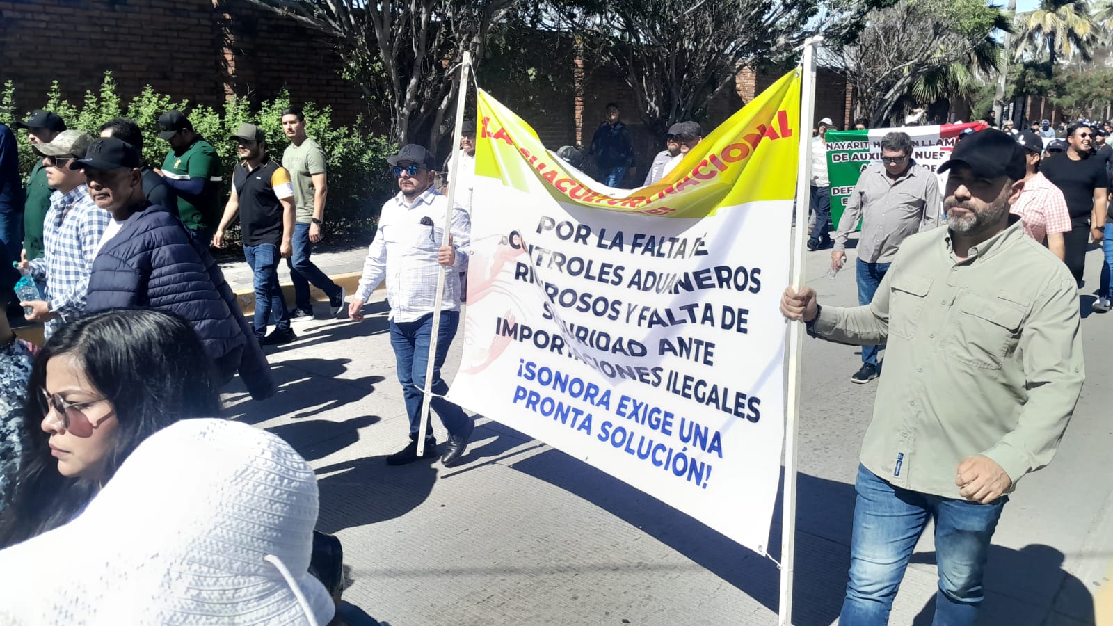 Productores acuícolas de Sonora, Sinaloa y Nayarit marcharon en protesta pacífica en Mazatlán