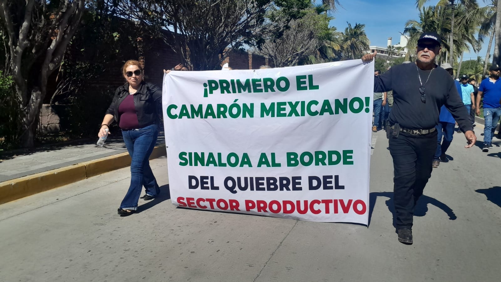 Productores acuícolas de Sonora, Sinaloa y Nayarit marcharon en protesta pacífica en Mazatlán