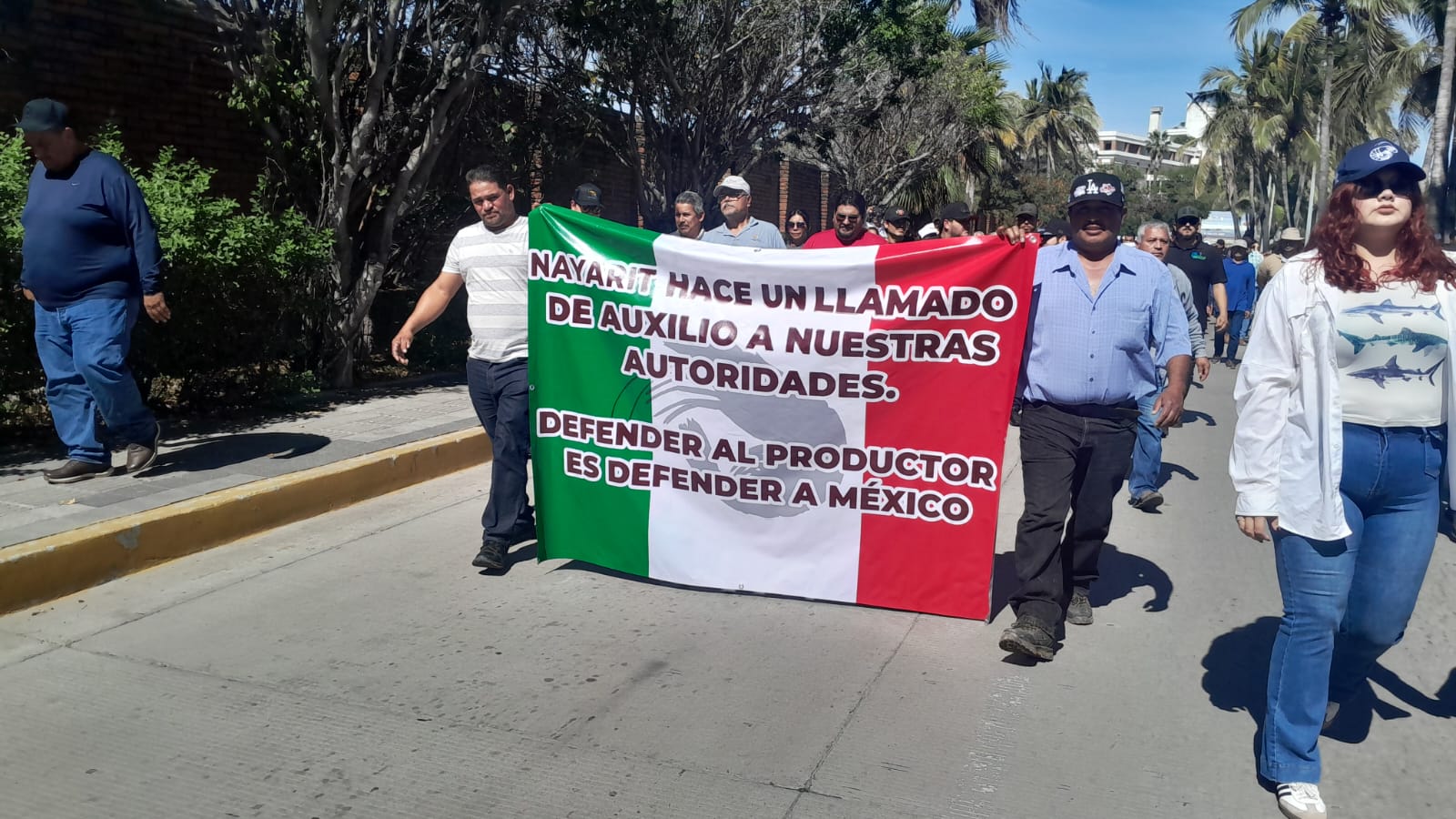 Productores acuícolas de Sonora, Sinaloa y Nayarit marcharon en protesta pacífica en Mazatlán