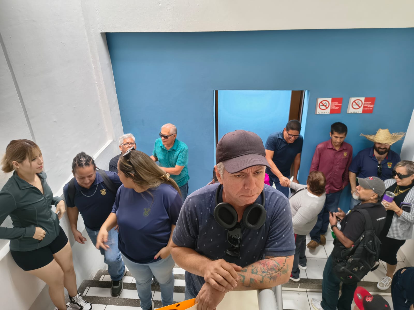 Manifestación de jubilados y trabajadores activos de la UAS en Mazatlán