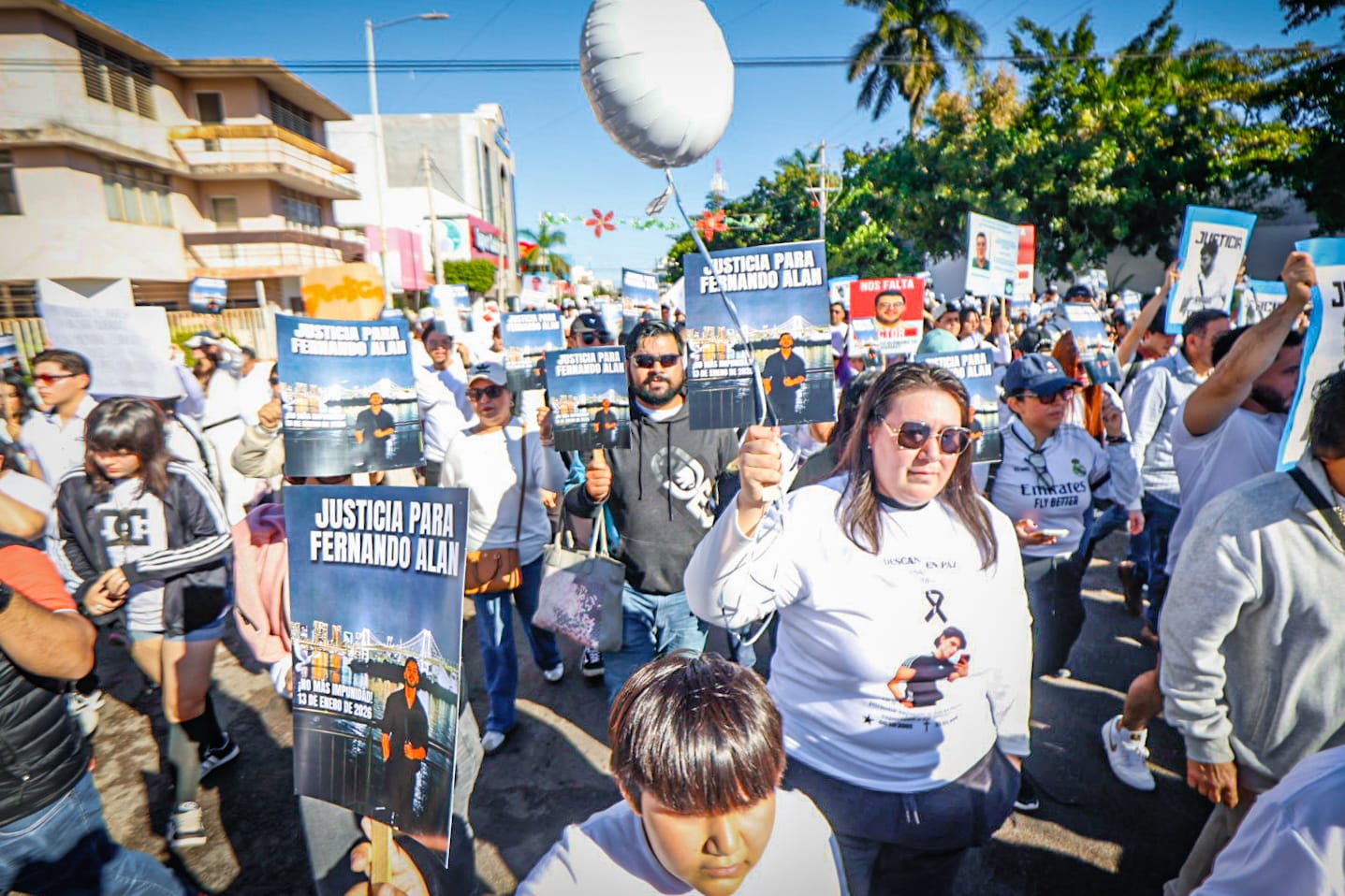 Marcha por Fernando Alan, joven asesinado por militares en Culiacán