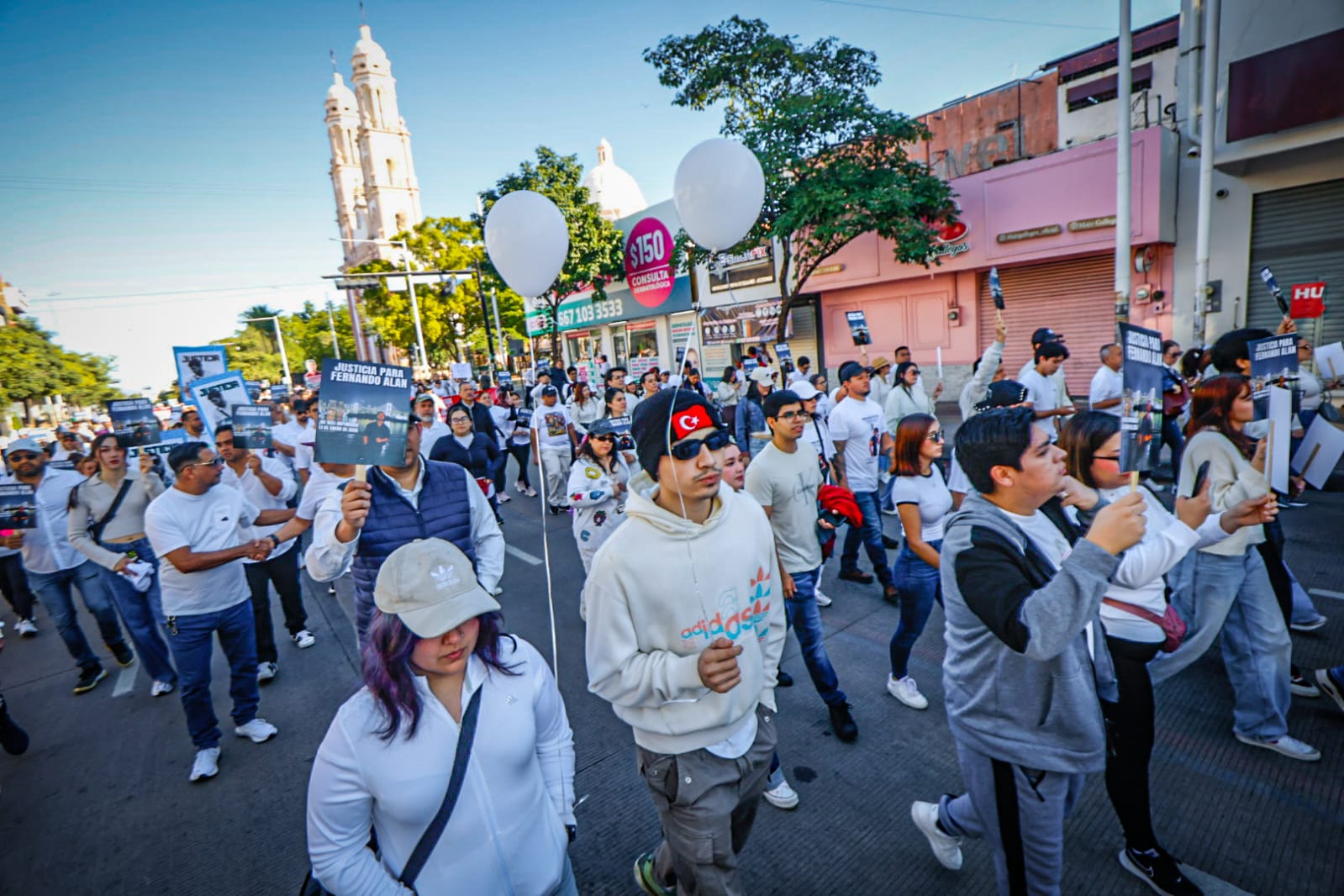 Marcha por Fernando Alan, joven asesinado por militares en Culiacán