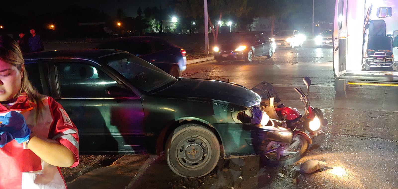 Vehículo Toyota que arrolló a motociclista