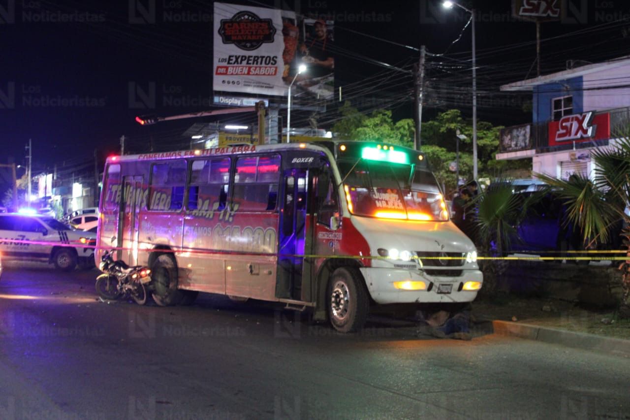 Motociclista fallece atropellado por camión urbano en Mazatlán