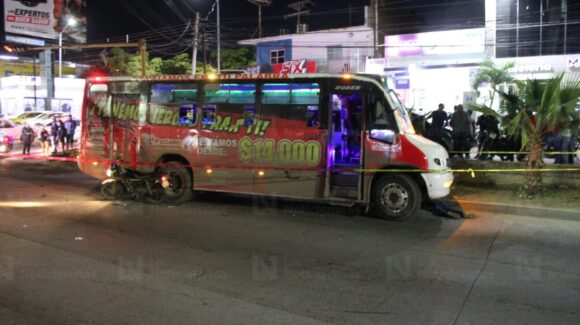 Suspende Alianza de Camiones de forma indefinida a chofer tras muerte de motociclista en Mazatlán, Sinaloa