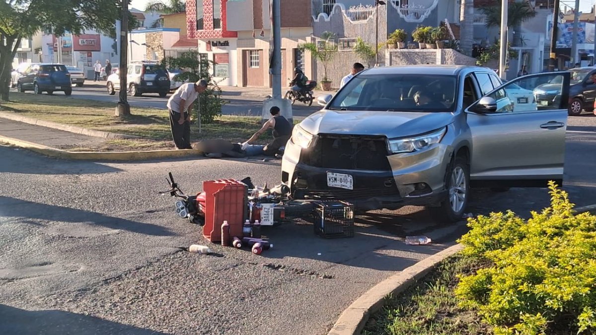 motociclista resulta lesionado tras ser atropellado en mazatlan percance