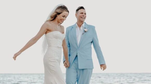 Tras 15 años de relación, Patricio Borghetti y Odalys Ramírez celebran su boda en la playa