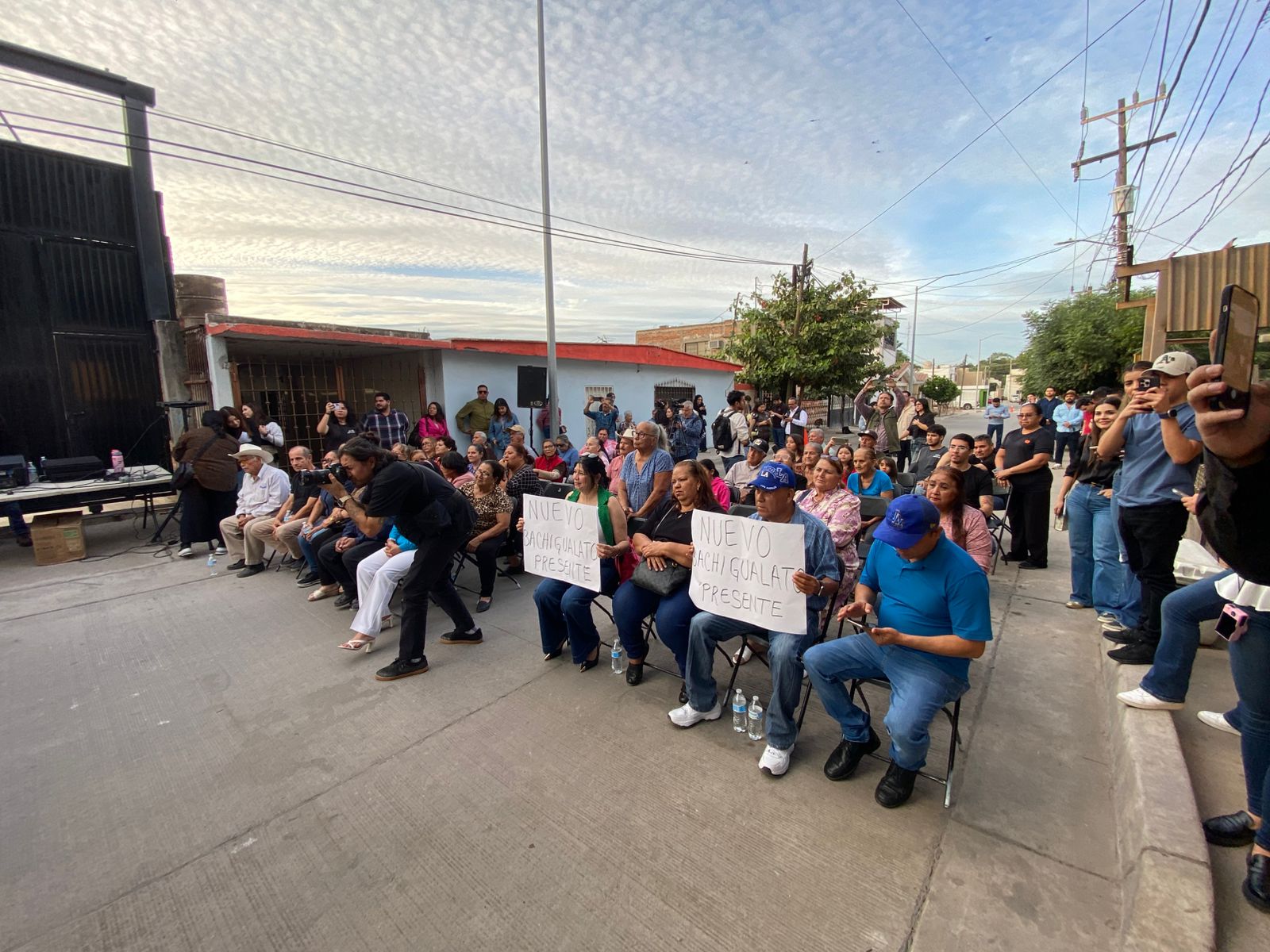 Obras de pavimentación en el sector Aeropuerto