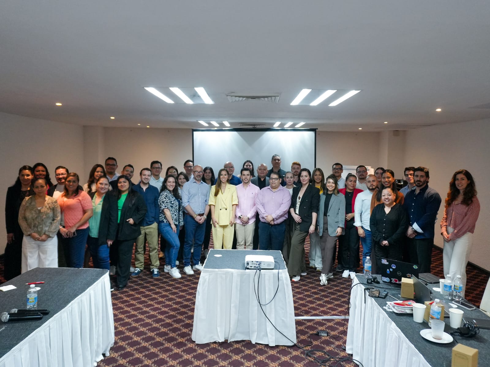 Primer Seminario Comercial de Grupo Aeroportuario OMA en Mazatlán