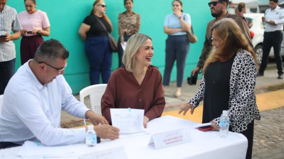 Con 103 solicitudes, realizan el programa de atención ciudadana “Contigo Mazatlán”, en Los Sauces
