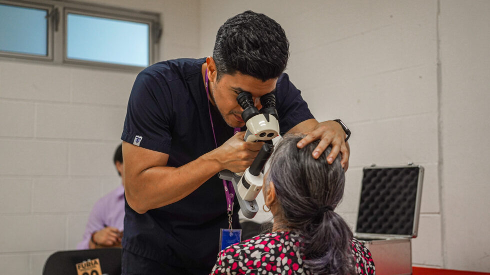 Programa social Venados Vizsla en Mazatlán