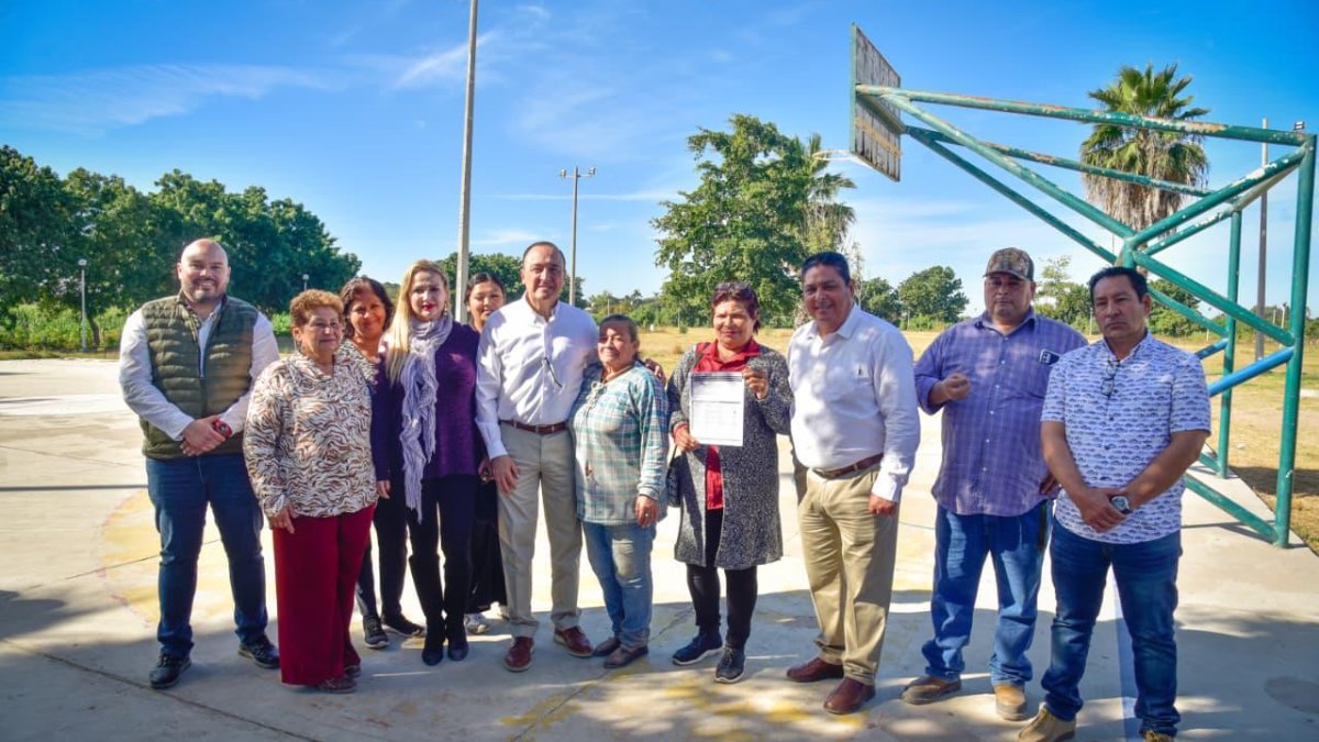 recorre antonio menendez comunidades rurales de ahome sin