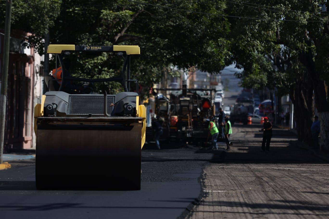 Reencarpetado en calles del Centro de Mazatlán