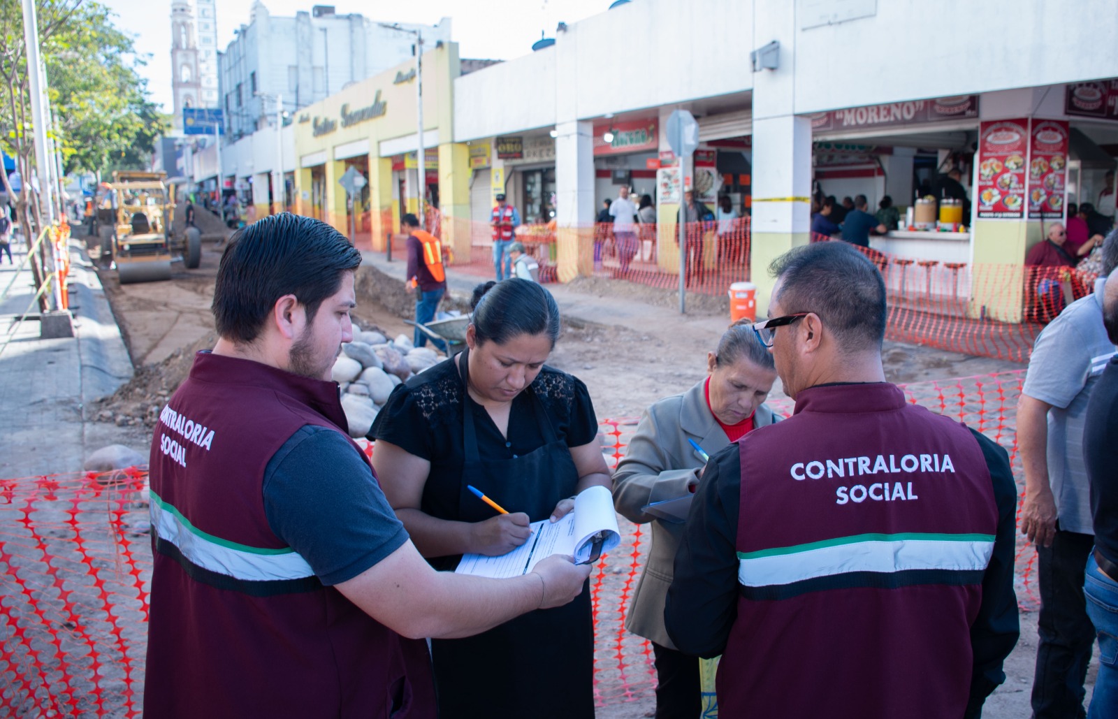 Firma Comité de Participación Ciudadana por obra de rehabilitación de calle Ángel Flores, en Culiacán