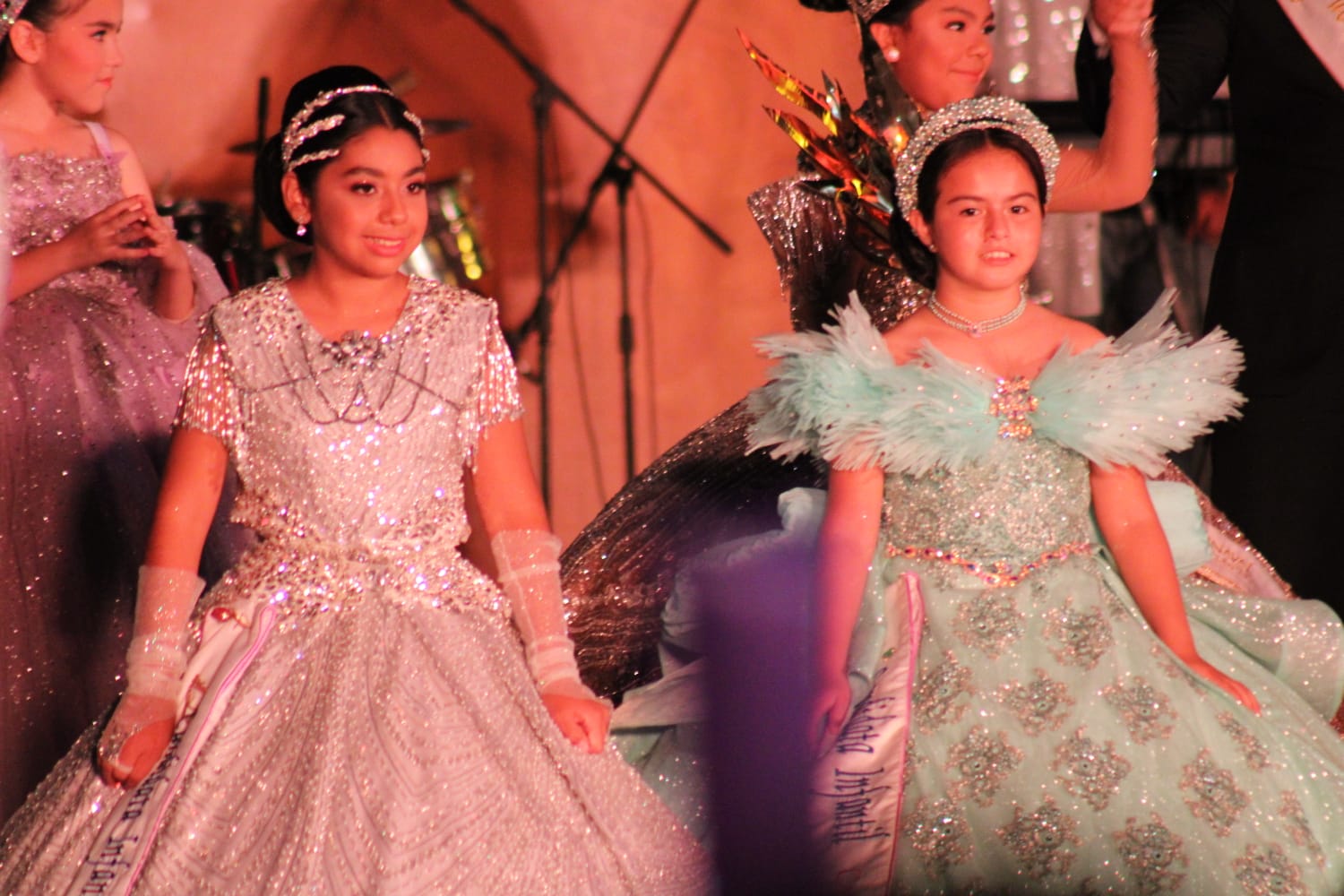 Reina Infantil y Reina de la Poesía del Carnaval de Mazatlán