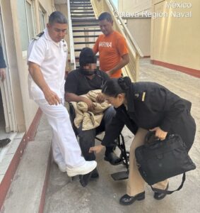 Rescate de pescador en Mazatlán
