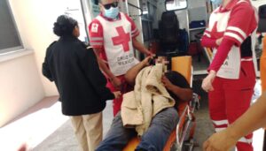Rescate de pescador en Mazatlán