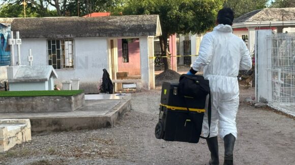 Localizan restos óseos dentro de una tumba del panteón de El Tamarindo en Culiacán