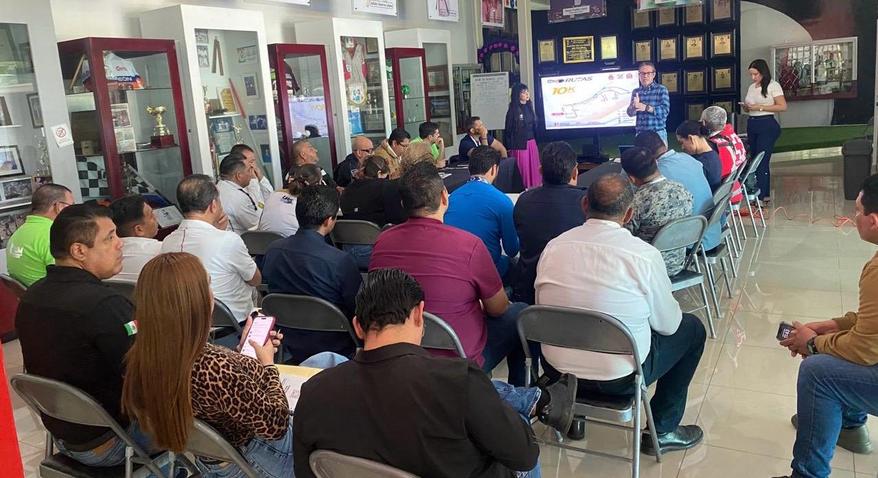Reunión para operativo de seguridad para el Maratón Internacional de Culiacán