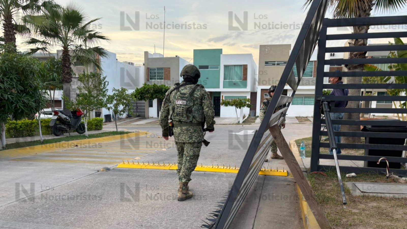 Irrumpen la privada ‘Punto Oriente’ del sector El Barrio en Culiacán