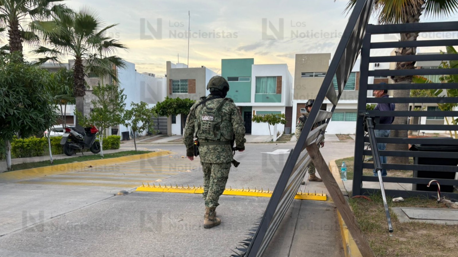 Irrumpen la privada ‘Punto Oriente’ del sector El Barrio en Culiacán