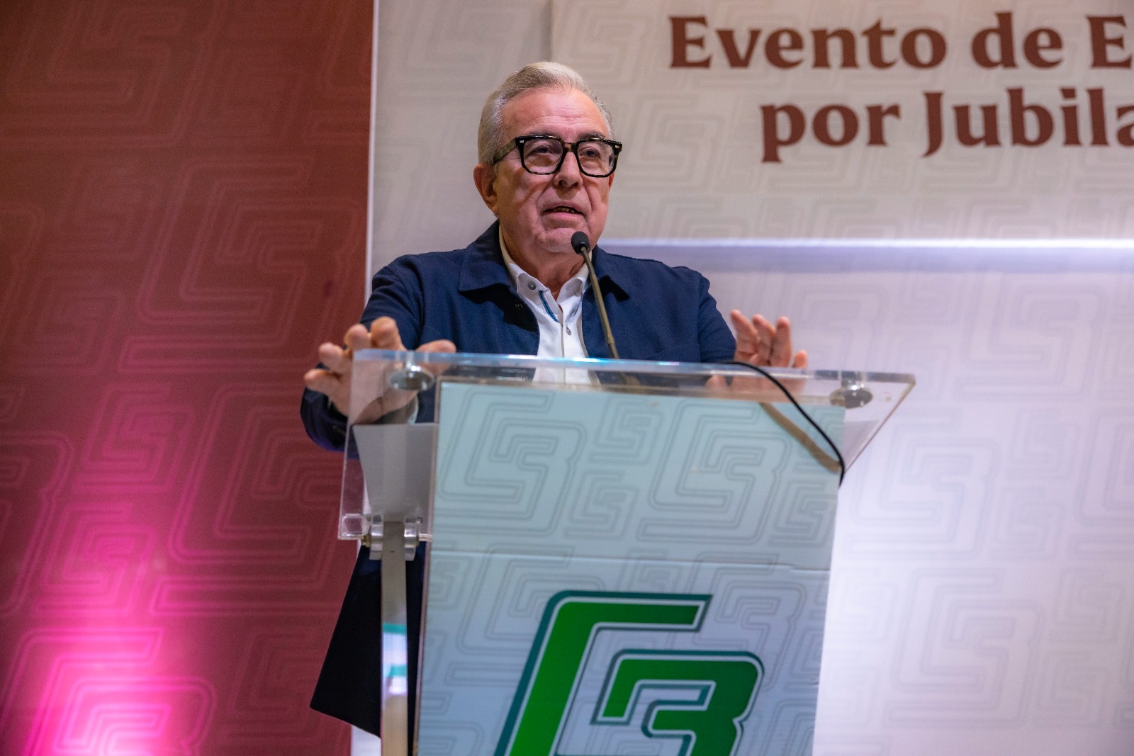 Rubén Rocha Moya entregó Gratificaciones por Jubilación a trabajadores jubilados del Cobaes
