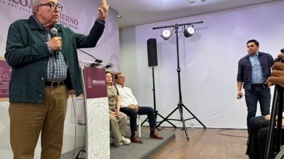 En plena Semanera, gobernador destituye al tesorero estatal, Miguel López, propone a Alfredo González para sustituirlo