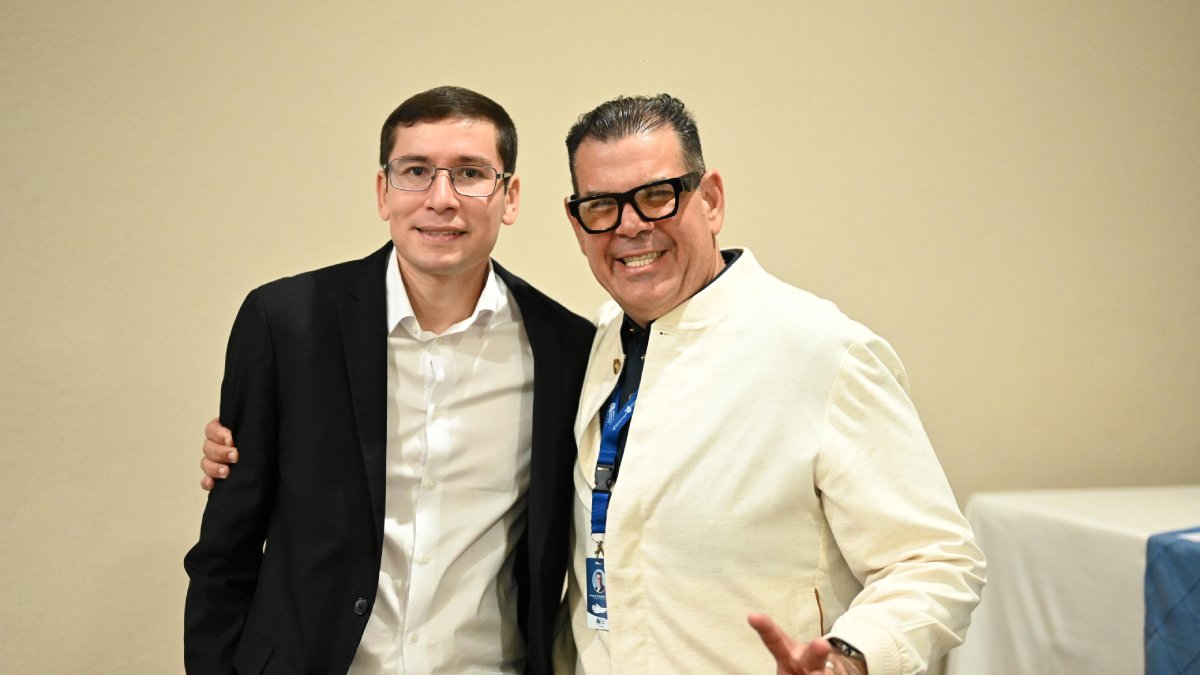 roque mascareño acompañado