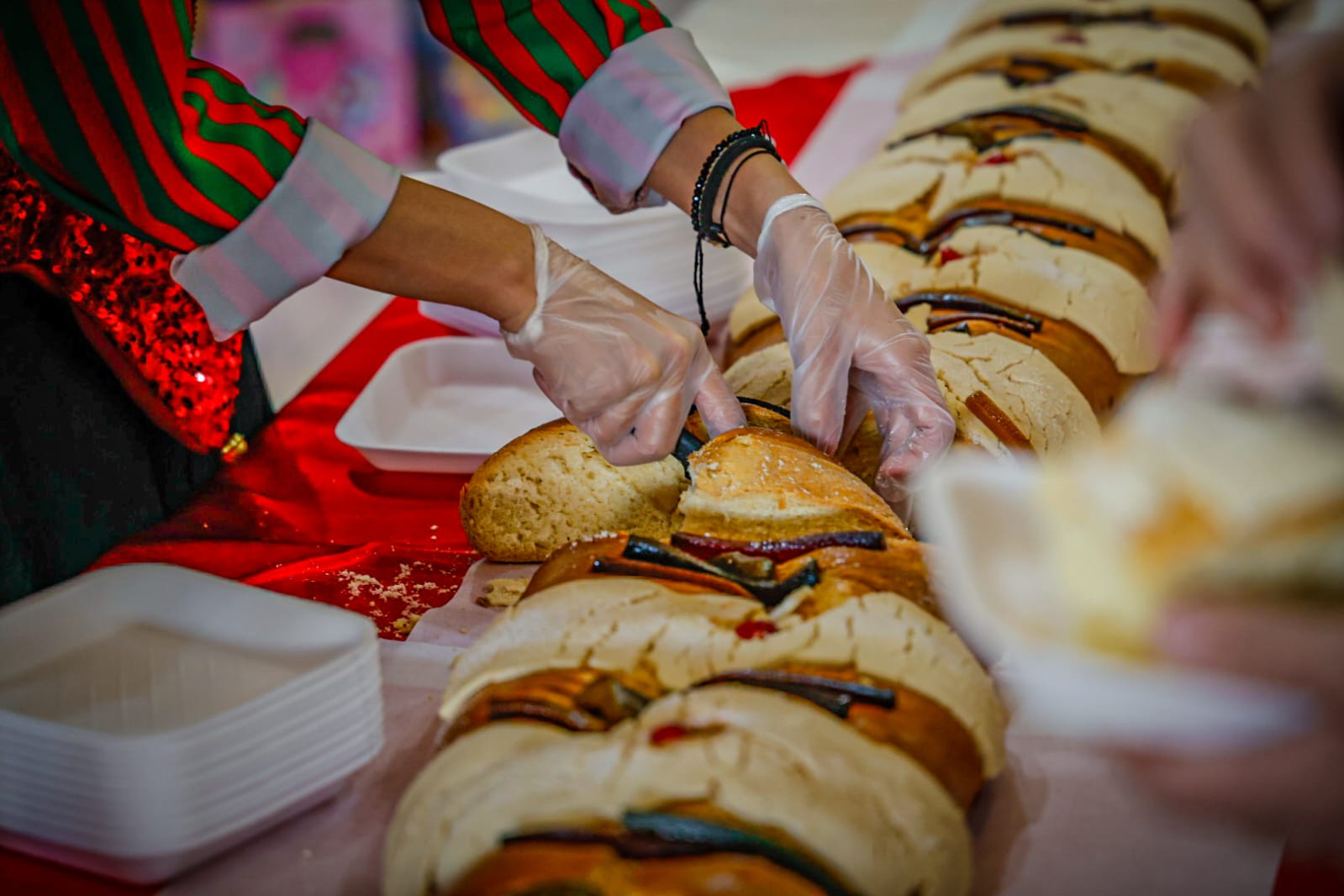 Rosca de Reyes gigante Casa Ley