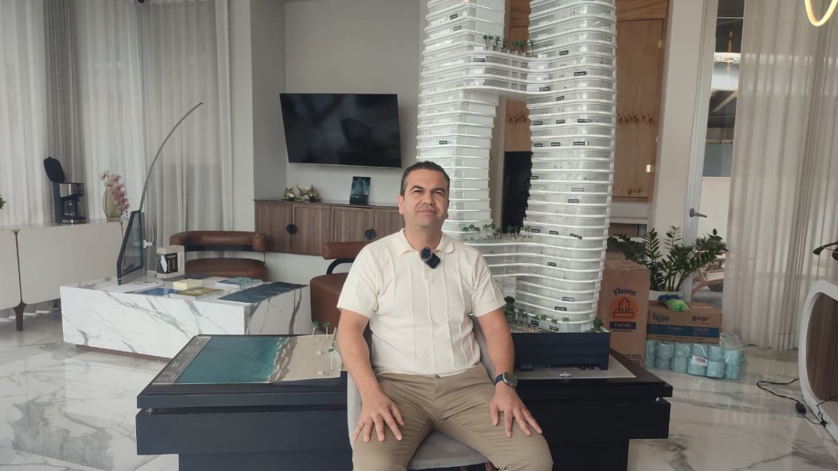 ruben munguia gerente de ventas del proyecto stelarhe