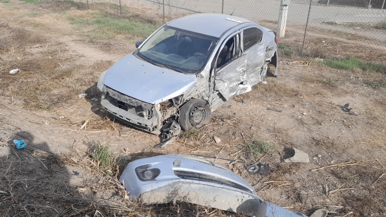 Accidente deja presunta persecución en la zona rural de Mazatlán