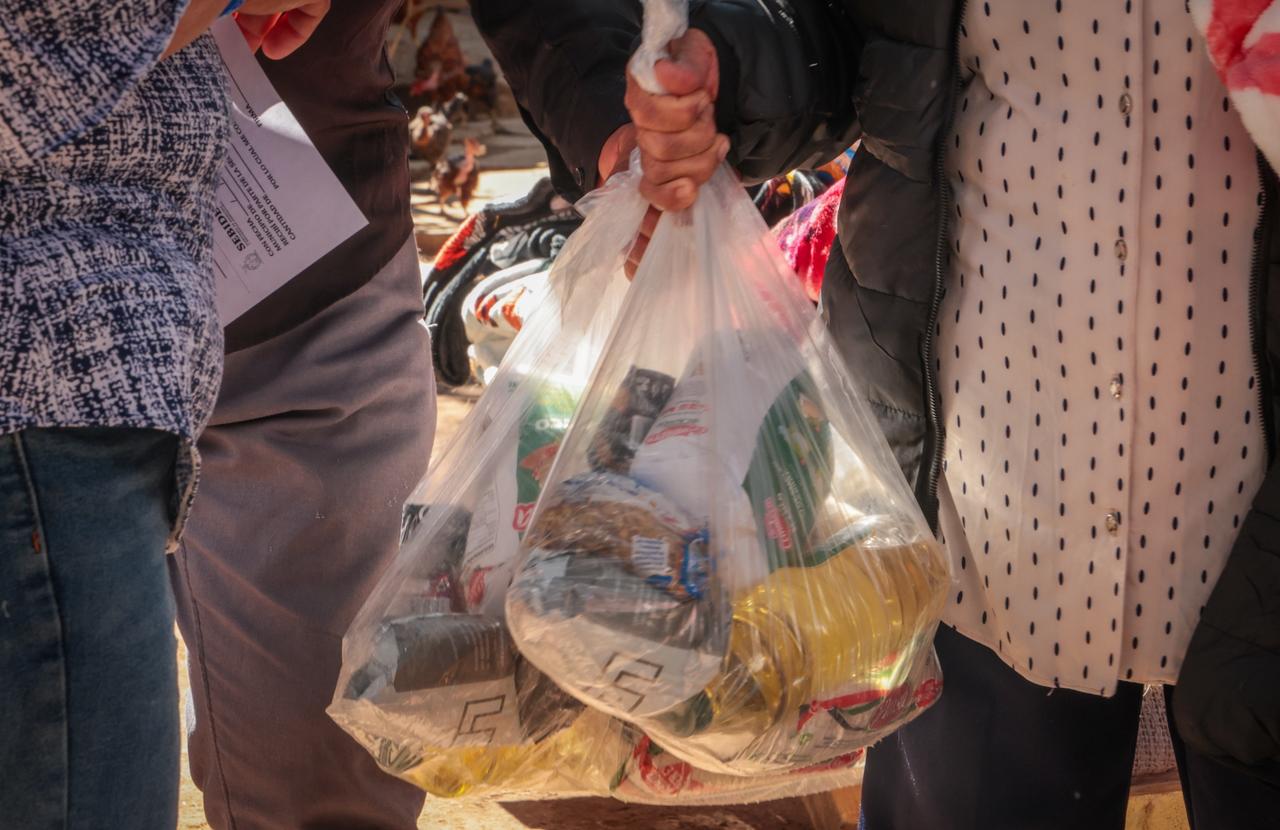 Sebides lleva jornadas de apoyo a familias que regresan a comunidades vulnerables en Tepuche, Culiacán