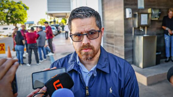 Sergio Torres está delicado y Elizabeth Montoya estable y consciente, tras ataque a balazos en Culiacán: Salud