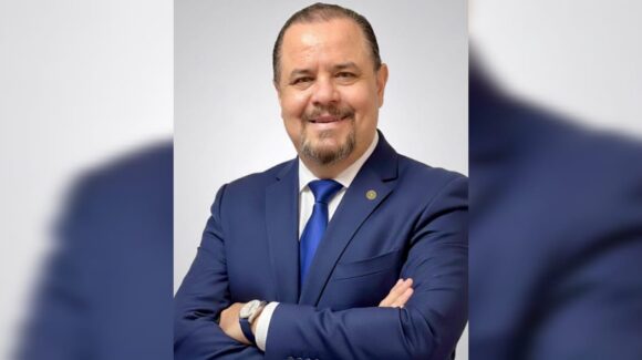 Se registra Sergio Armenta como candidato a la presidencia de Canaco Culiacán