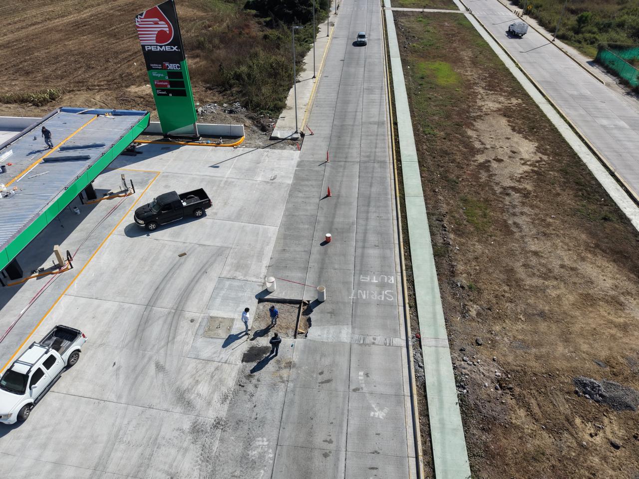 siguen los trabajados en la avenida delfin de mazatlan