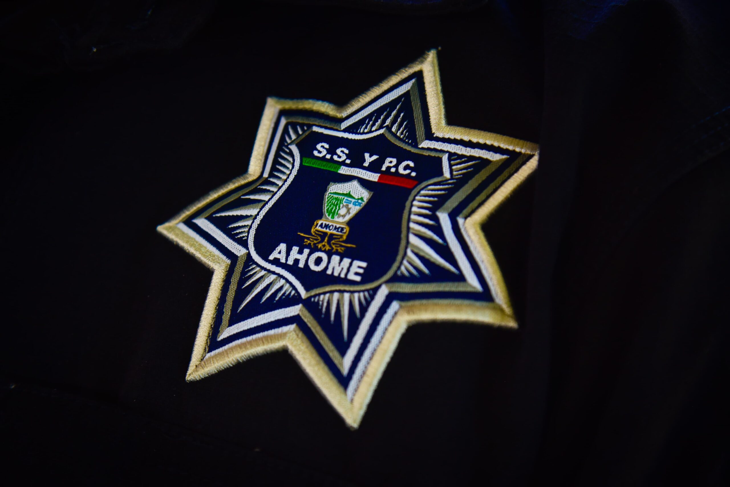 Suman 34 nuevos elementos, además de seis patrullas y entregan nuevos uniformes a policías de Ahome