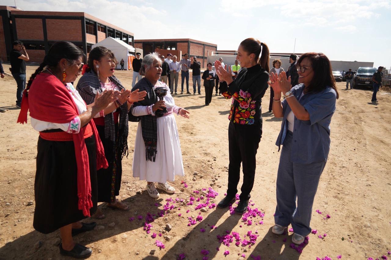 Claudia Sheinbaum supervisa construcción de Universidad Nacional Rosario Castellanos en Tlaxcala