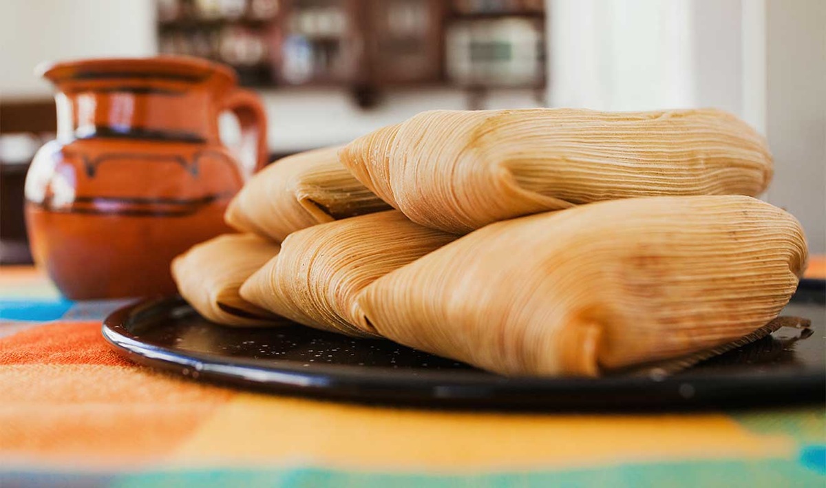 Tamales servidos en un plato