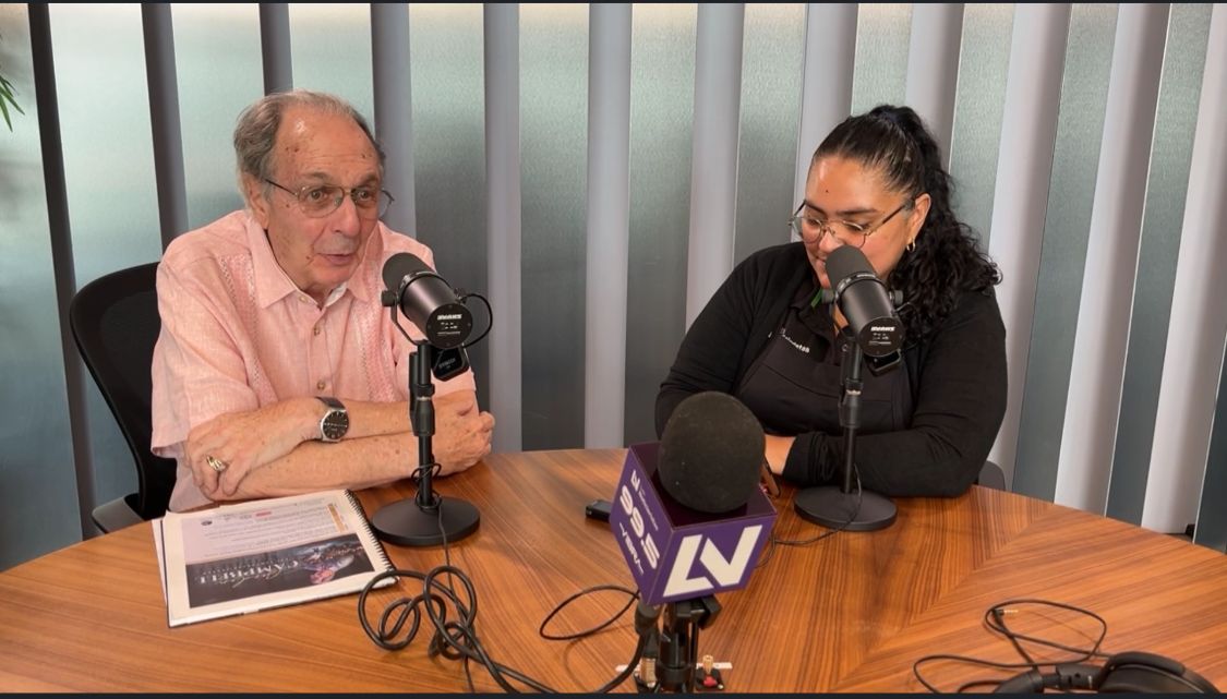 Gordon Campbell en entrevista en Vibra Radio Mazatlán
